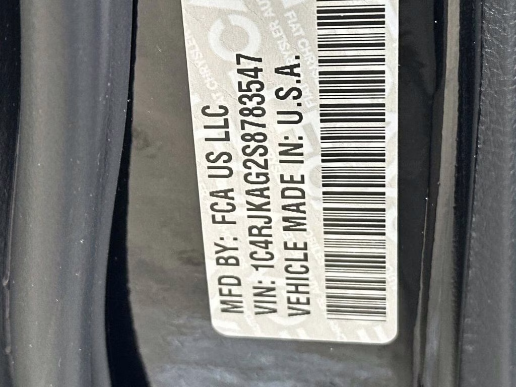 2025 Diamond Black Crystal Pearlcoat Jeep Grand Cherokee L Altitude X 4X4 SUV