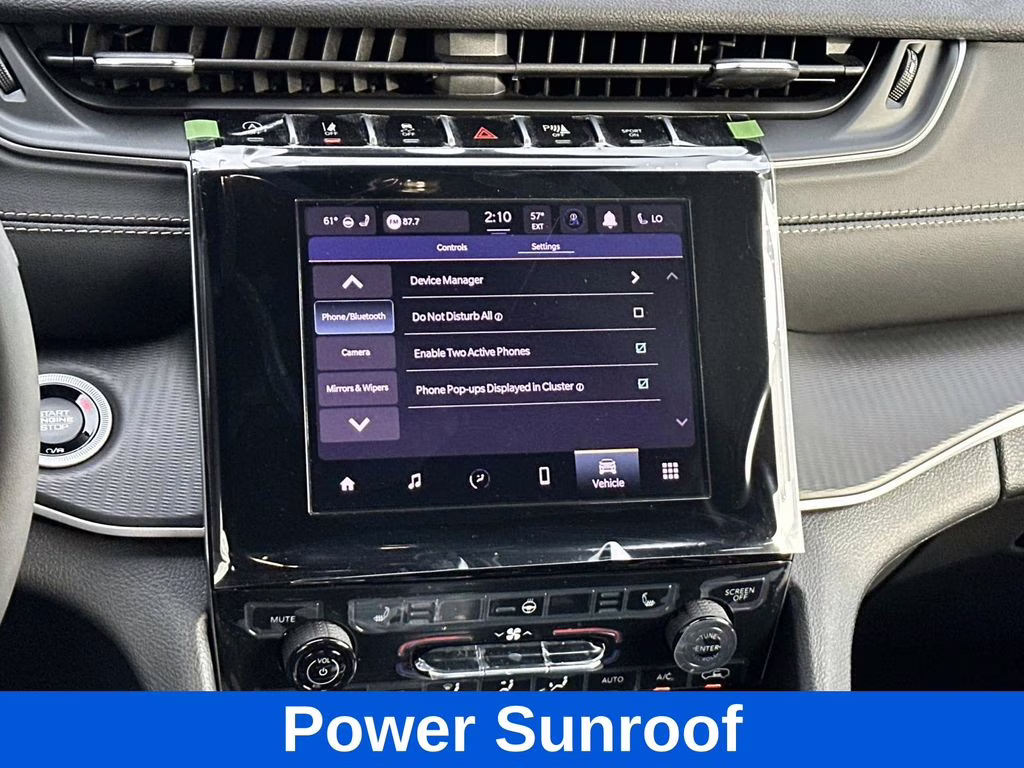 2025 Diamond Black Crystal Pearlcoat Jeep Grand Cherokee L Altitude X 4X4 SUV