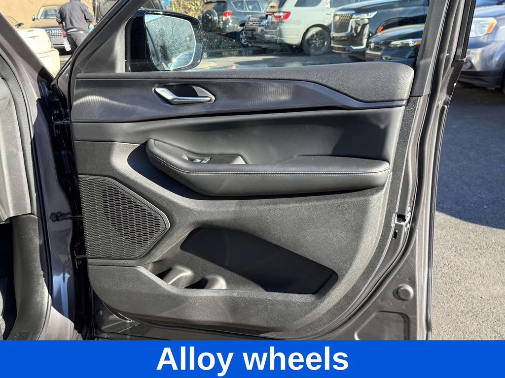 2025 Baltic Gray Metallic Clearcoat Jeep Grand Cherokee L Altitude X 4X4 SUV
