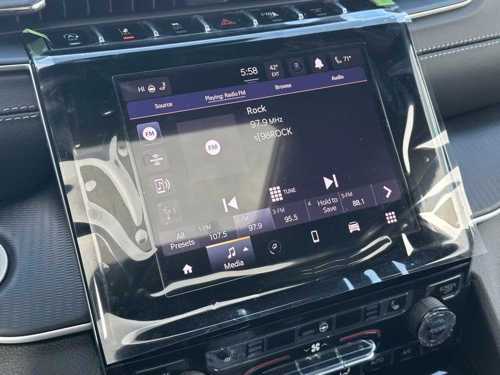 2025 Bright White Clearcoat Jeep Grand Cherokee L Altitude X 4X4 SUV