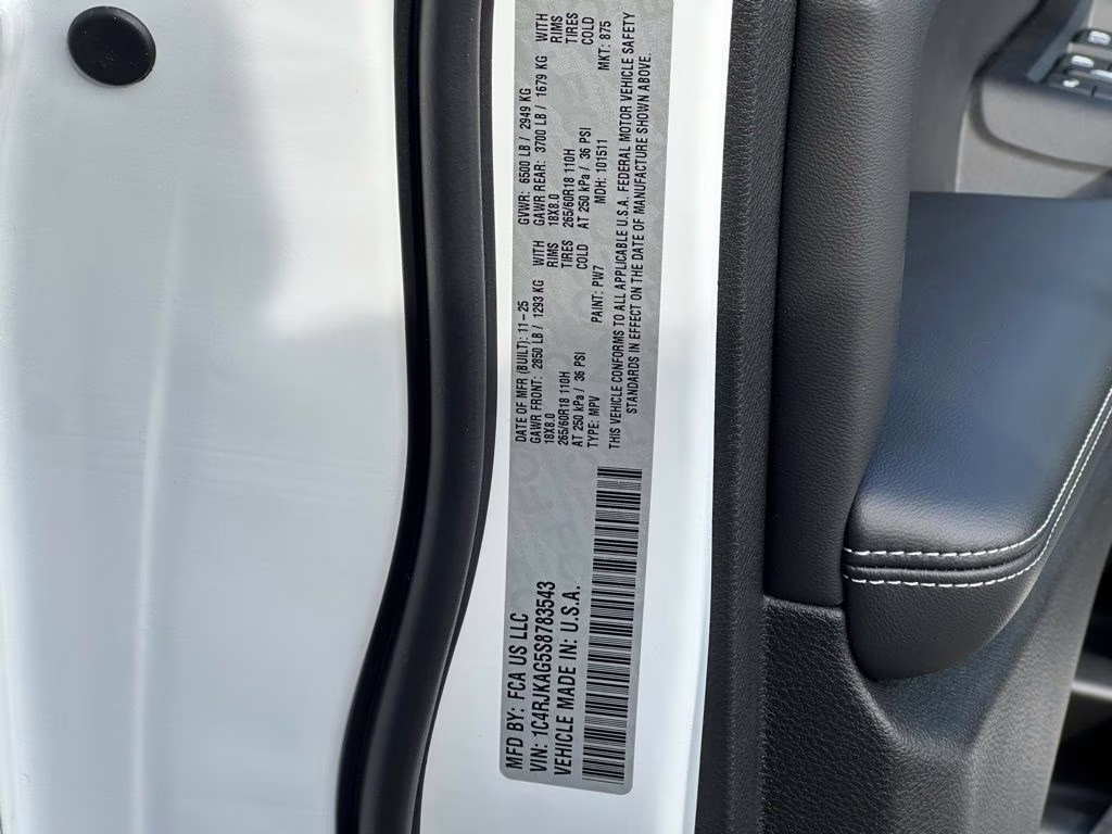 2025 Bright White Clearcoat Jeep Grand Cherokee L Altitude X 4X4 SUV