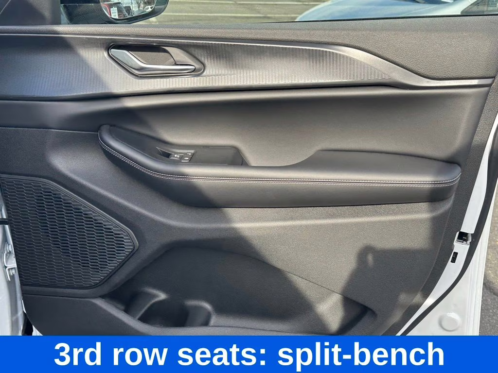 2025 Bright White Clearcoat Jeep Grand Cherokee L Altitude X 4X4 SUV