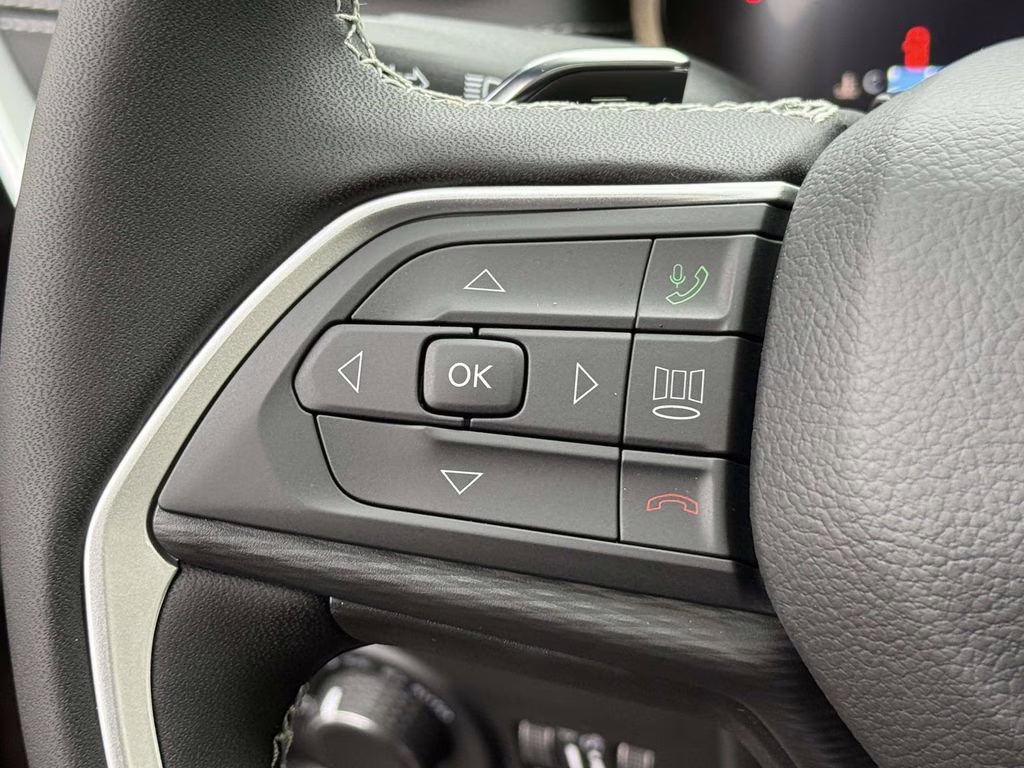 2025 Baltic Gray Metallic Clearcoat Jeep Grand Cherokee L Altitude X 4X4 SUV