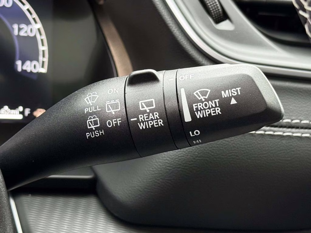 2025 Baltic Gray Metallic Clearcoat Jeep Grand Cherokee L Altitude X 4X4 SUV