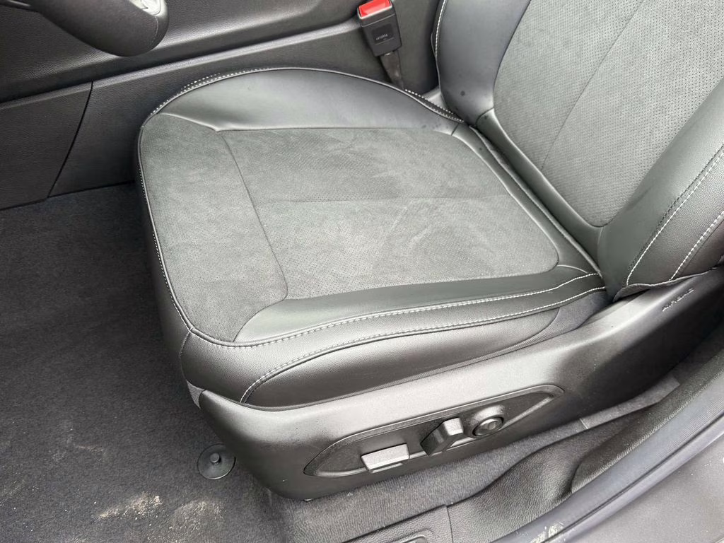 2025 Baltic Gray Metallic Clearcoat Jeep Grand Cherokee L Altitude X 4X4 SUV