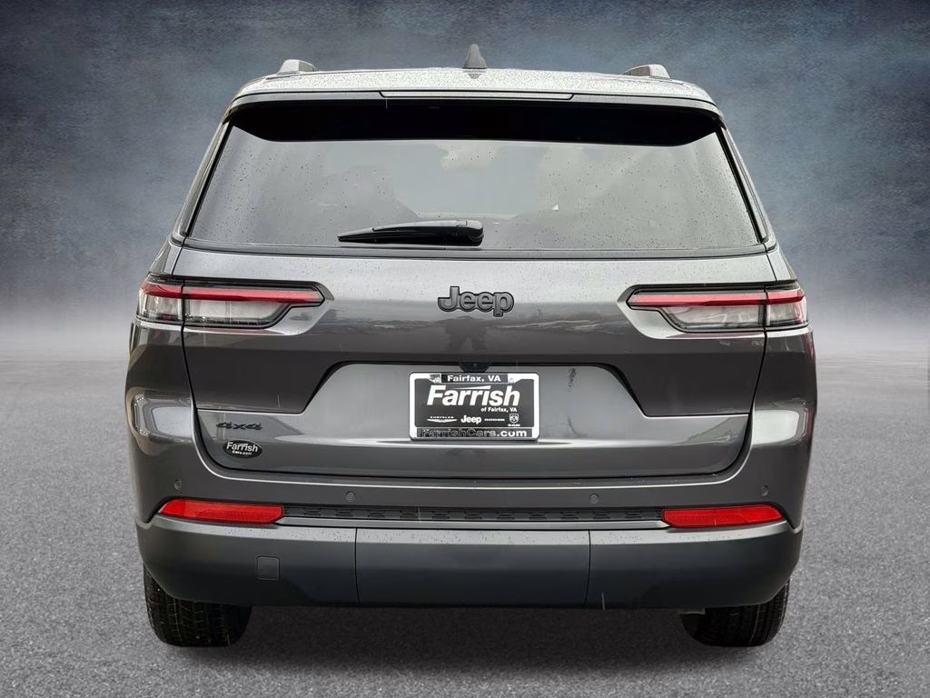 2025 Baltic Gray Metallic Clearcoat Jeep Grand Cherokee L Altitude X 4X4 SUV