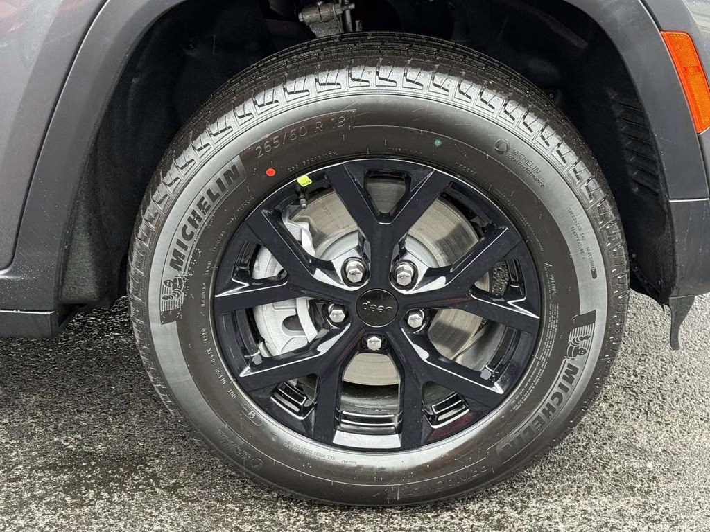2025 Baltic Gray Metallic Clearcoat Jeep Grand Cherokee L Altitude X 4X4 SUV