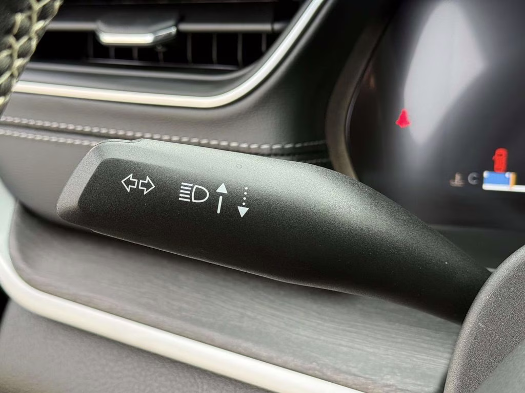 2025 Baltic Gray Metallic Clearcoat Jeep Grand Cherokee L Limited 4X4 SUV