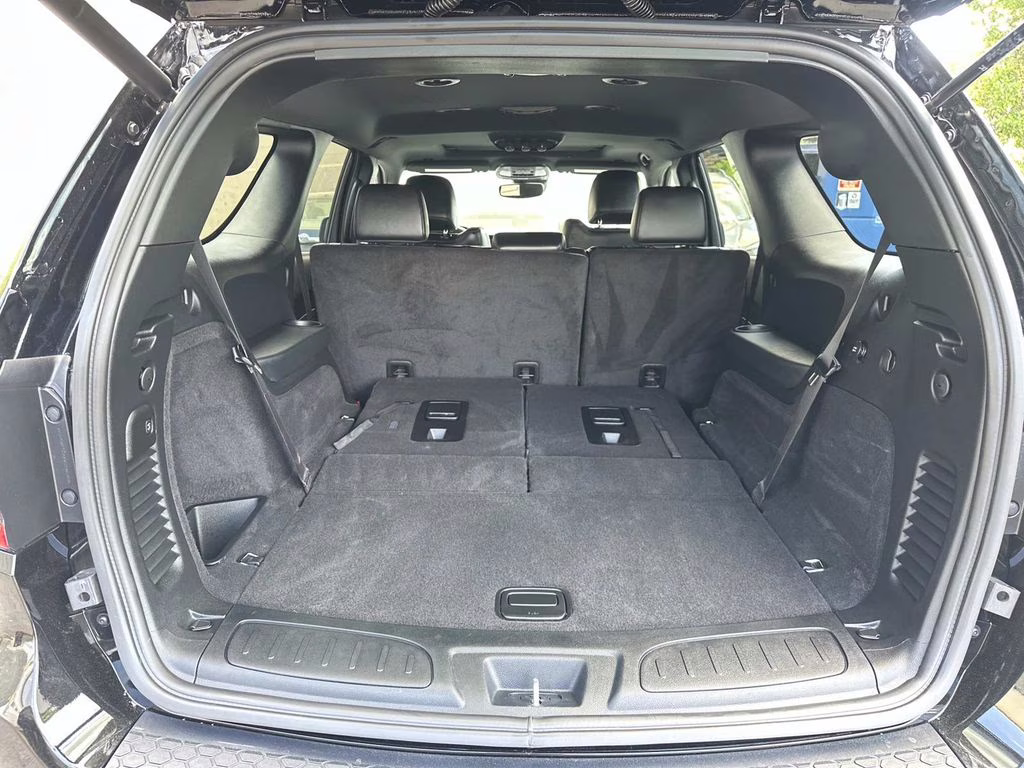 2026 DB Black Crystal Clearcoat Dodge Durango GT Plus HEMI V8 AWD SUV