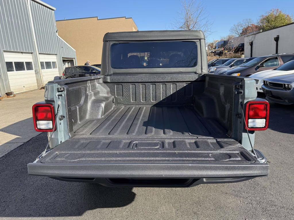 2026 Anvil Clearcoat Jeep Gladiator Sport S 4X4 Truck