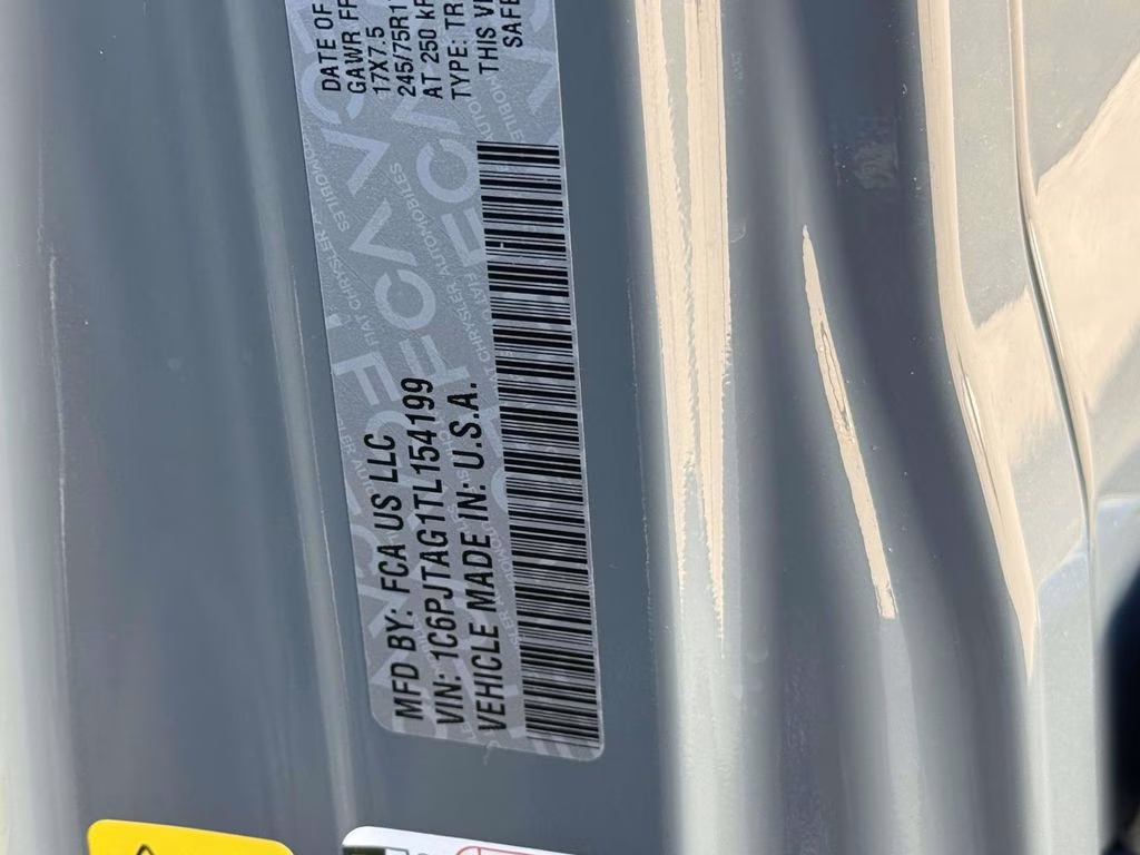 2026 Anvil Clearcoat Jeep Gladiator Sport S 4X4 Truck