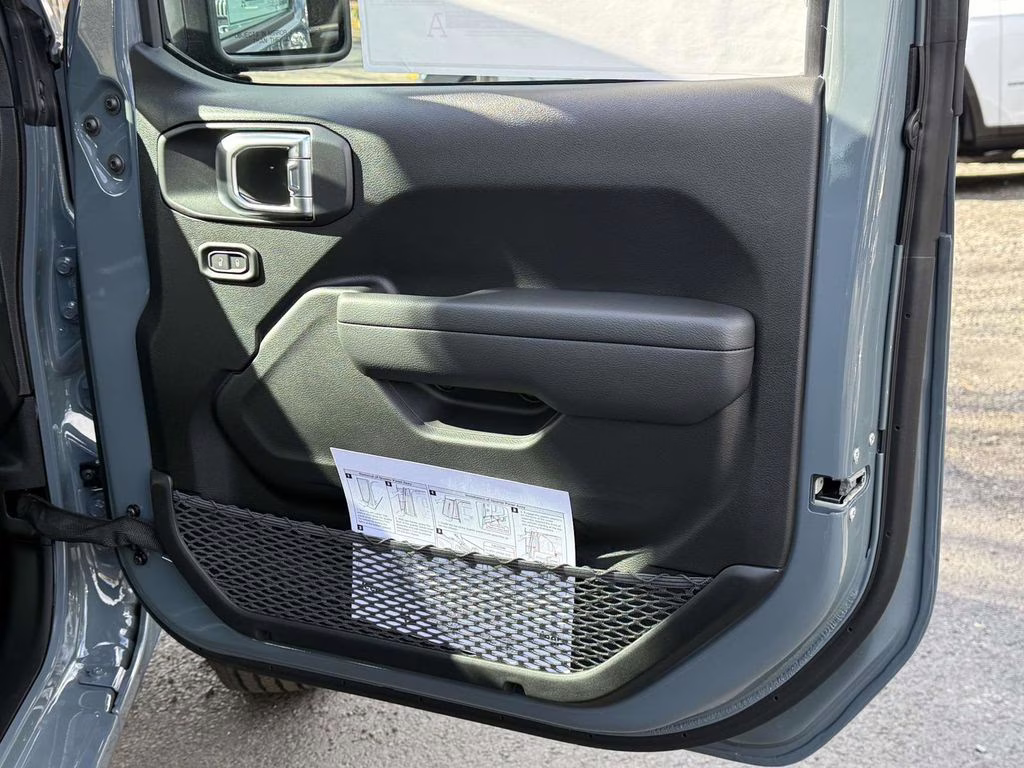 2026 Anvil Clearcoat Jeep Gladiator Sport 4X4 Truck