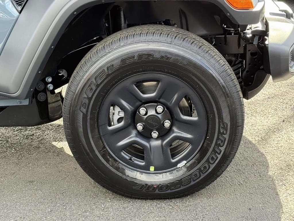 2026 Anvil Clearcoat Jeep Gladiator Sport 4X4 Truck