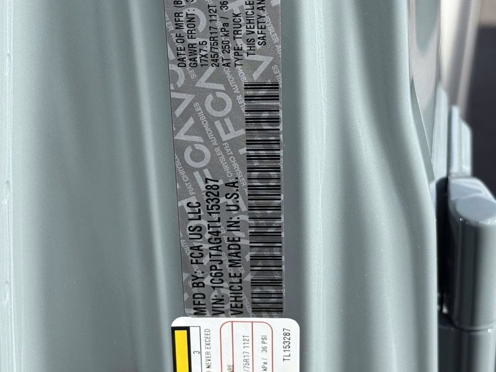 2026 Anvil Clearcoat Jeep Gladiator Sport 4X4 Truck