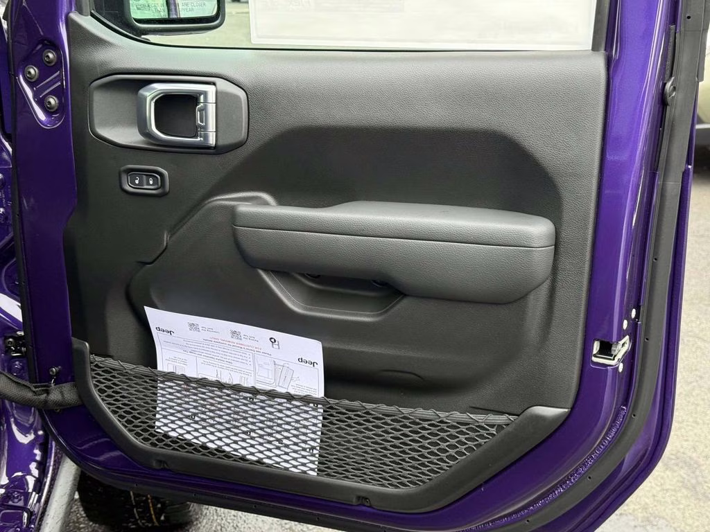 2026 reign Jeep Gladiator Mojave 4X4 Truck