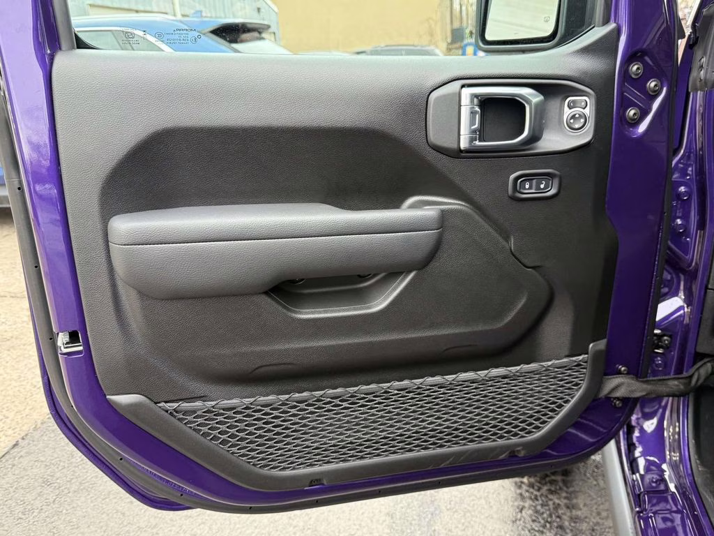 2026 reign Jeep Gladiator Mojave 4X4 Truck