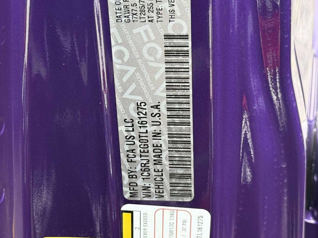 2026 reign Jeep Gladiator Mojave 4X4 Truck