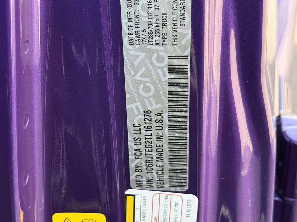 2026 reign Jeep Gladiator Mojave 4X4 Truck