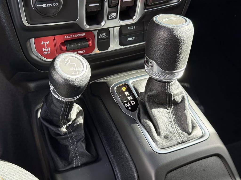 2026 reign Jeep Gladiator Mojave 4X4 Truck