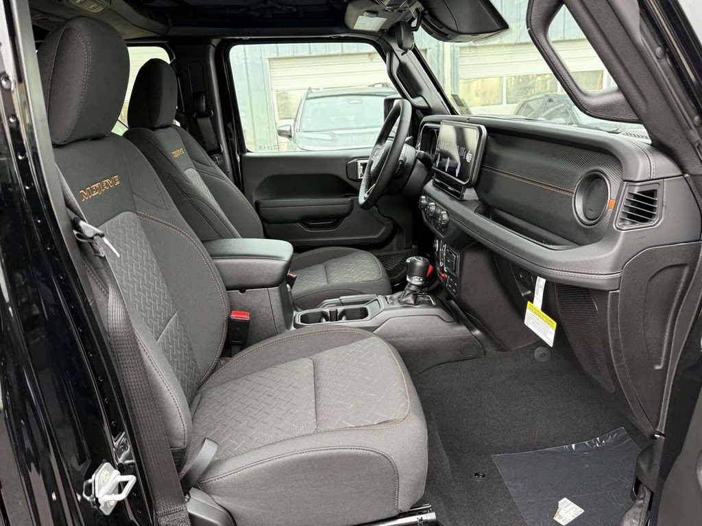 2026 Black Clearcoat Jeep Gladiator Mojave 4X4 Truck