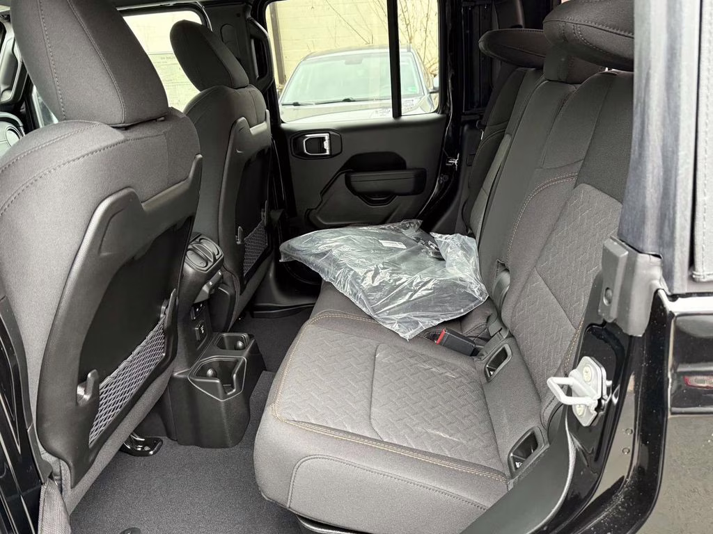 2026 Black Clearcoat Jeep Gladiator Mojave 4X4 Truck