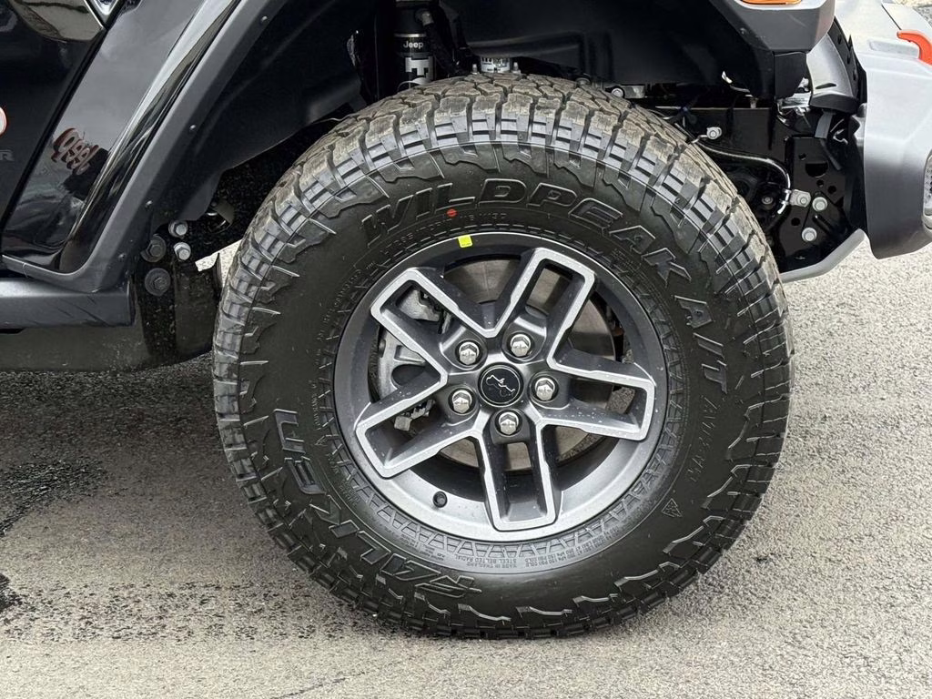 2026 Black Clearcoat Jeep Gladiator Mojave 4X4 Truck