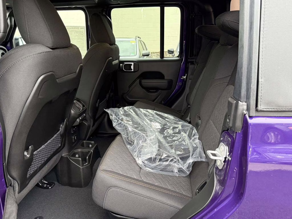 2026 reign Jeep Gladiator Mojave 4X4 Truck