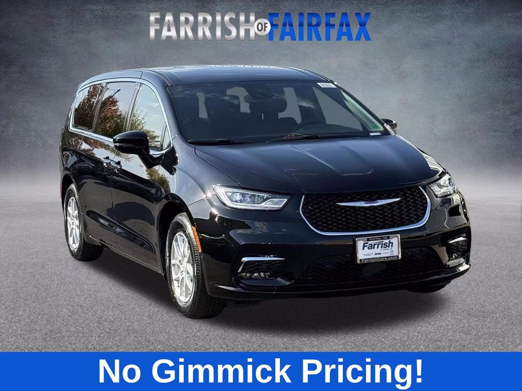 2026 Diamond Black Crystal Pearlcoat Chrysler Pacifica Select FWD Van