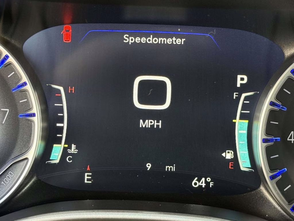 2026 Diamond Black Crystal Pearlcoat Chrysler Pacifica Select FWD Van