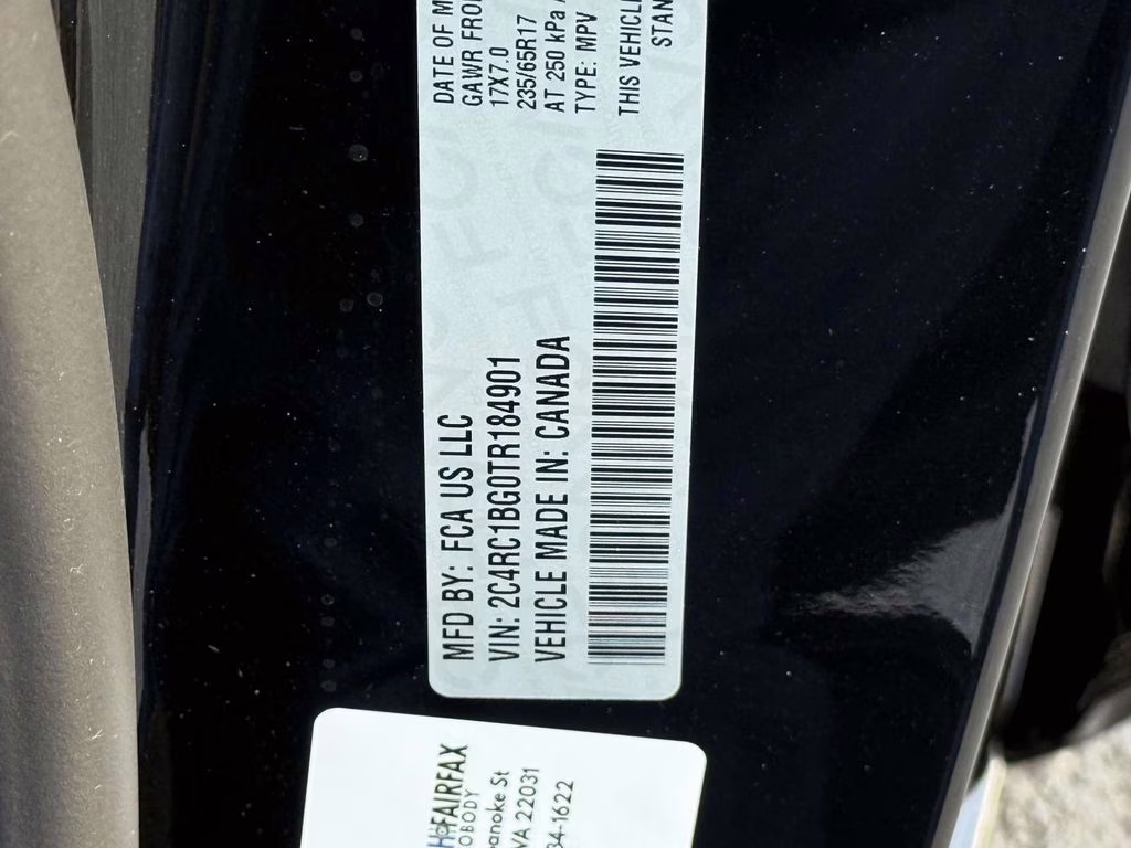 2026 Diamond Black Crystal Pearlcoat Chrysler Pacifica Select FWD Van