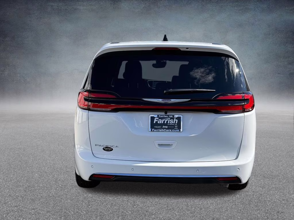 2026 Bright White Clearcoat Chrysler Pacifica Select FWD Van