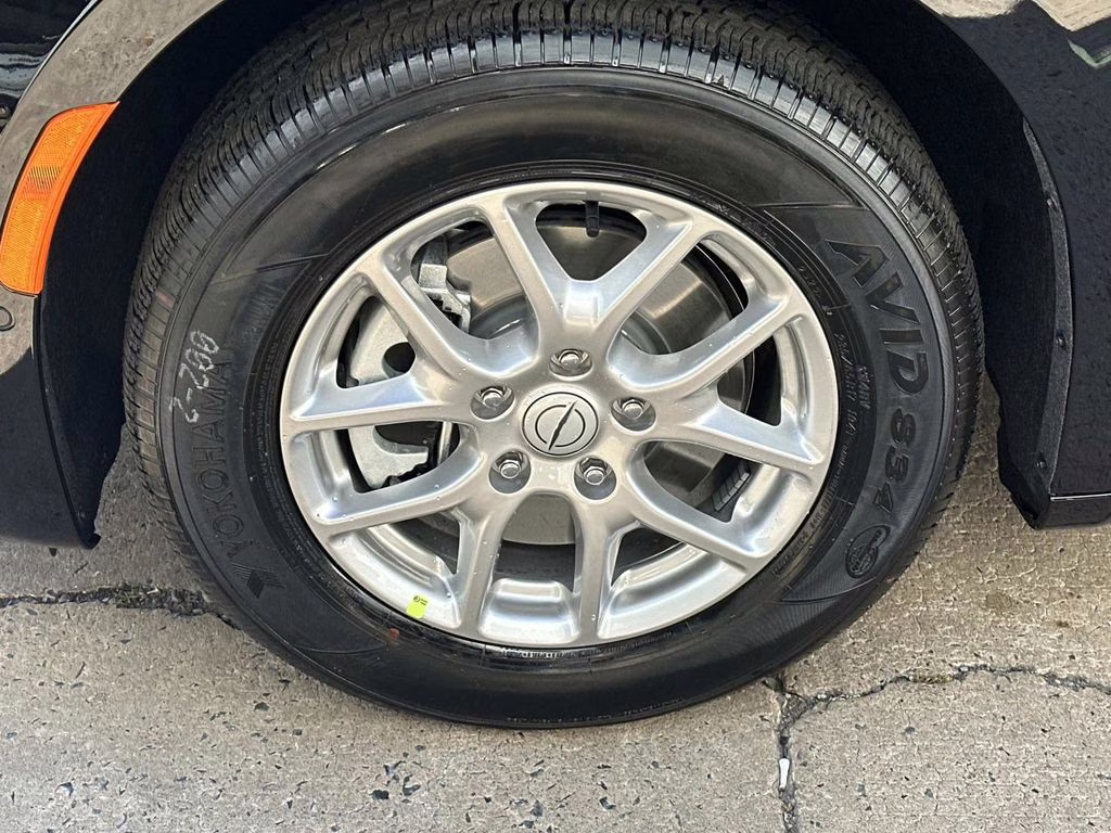 2026 Diamond Black Crystal Pearlcoat Chrysler Pacifica Select FWD Van