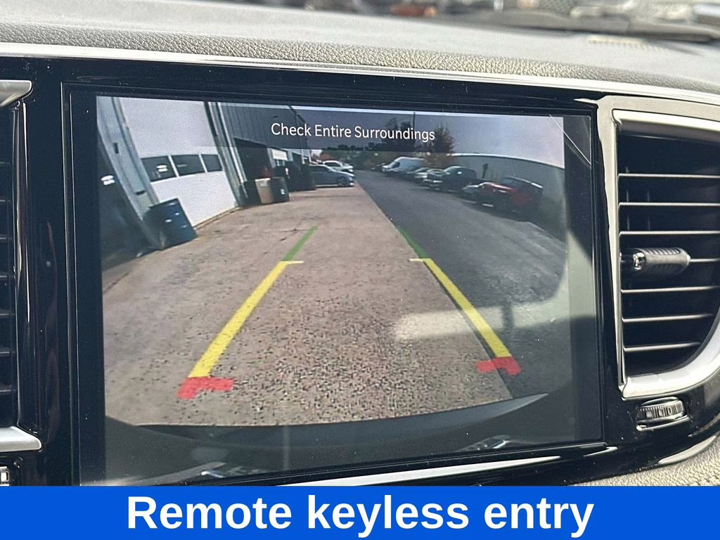 2026 Diamond Black Crystal Pearlcoat Chrysler Pacifica Limited FWD Van