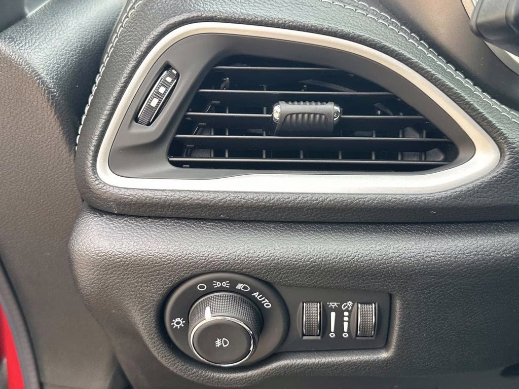 2026 Red Hot Pearlcoat Chrysler Pacifica Select AWD Van