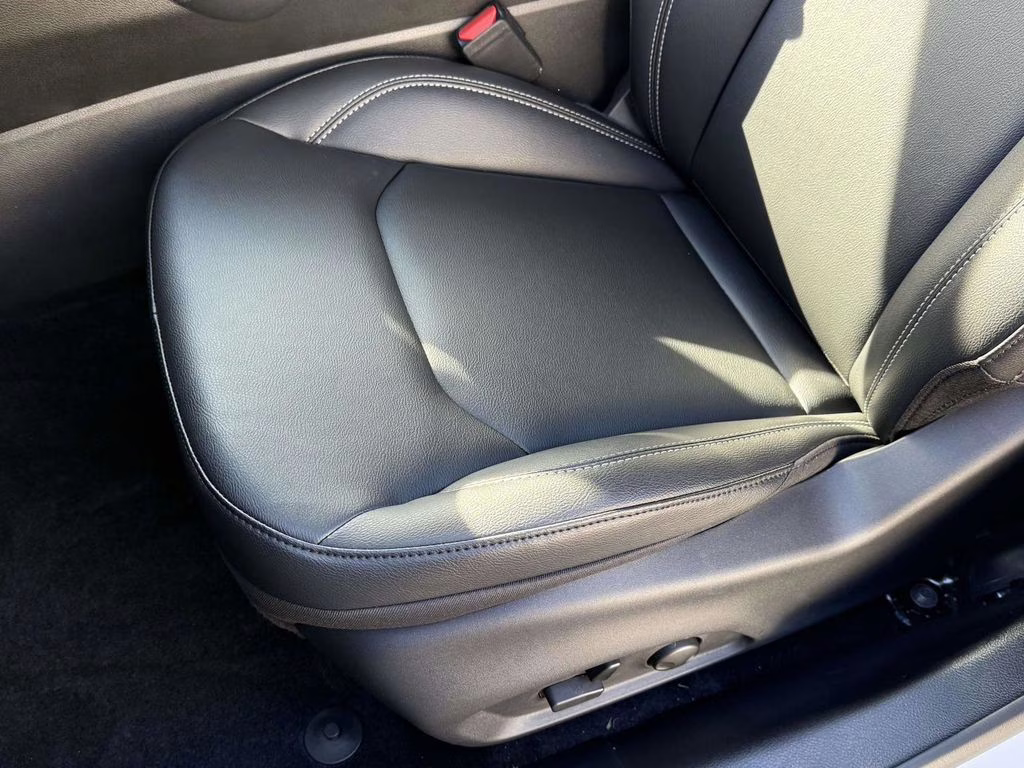 2026 Bright White Clearcoat Jeep Compass Limited 4X4 SUV