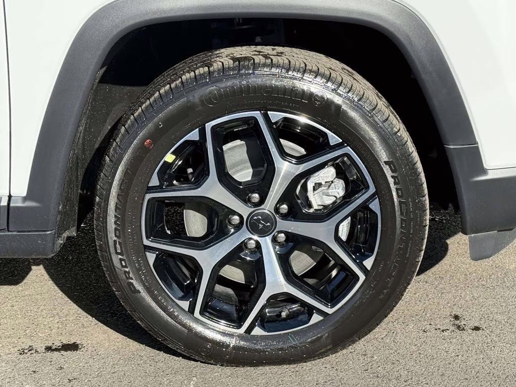 2026 Bright White Clearcoat Jeep Compass Limited 4X4 SUV