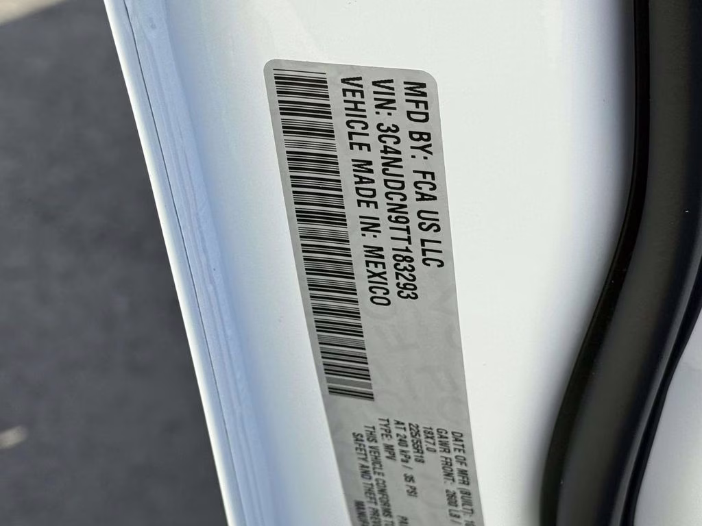 2026 Bright White Clearcoat Jeep Compass Limited 4X4 SUV