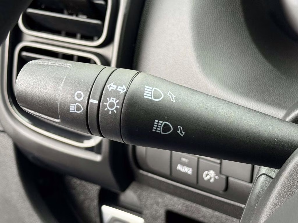 2026 Bright White Clearcoat Ram ProMaster 1500 Base FWD Van