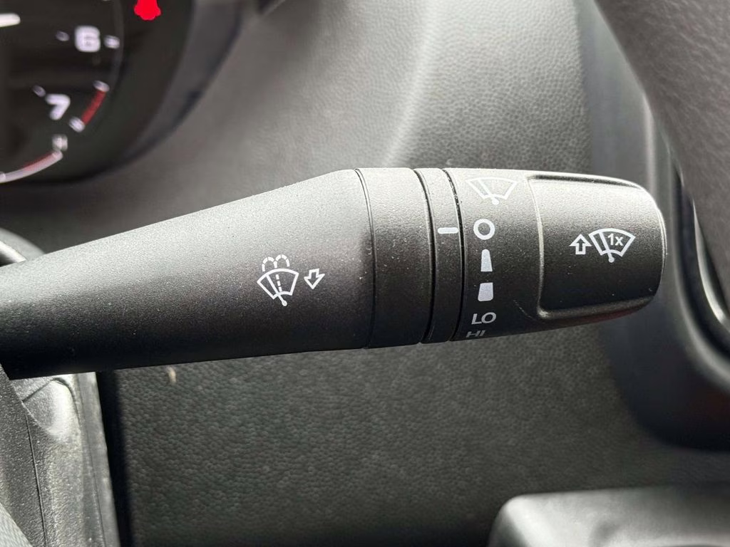 2026 Bright White Clearcoat Ram ProMaster 2500 High Roof FWD Van