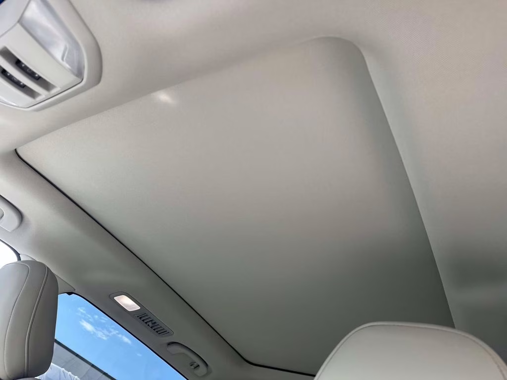 2025 Crystal White Pearl Subaru Ascent Limited AWD SUV