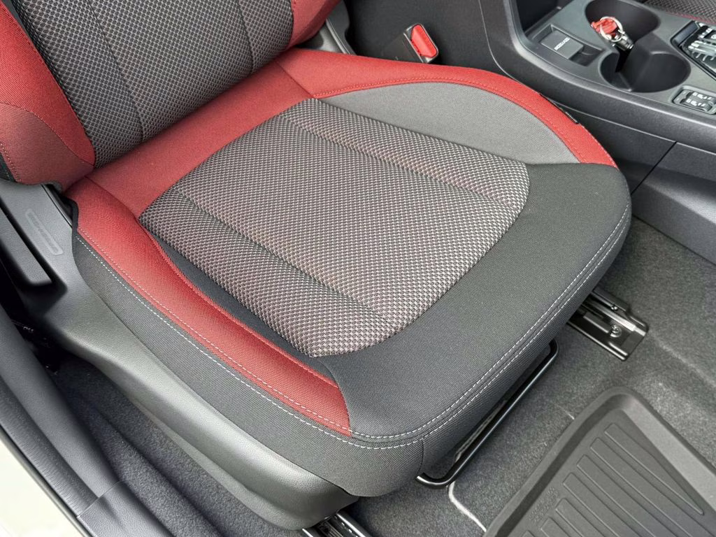 2025 Crystal White Pearl Subaru Impreza 2.5RS AWD Hatchback