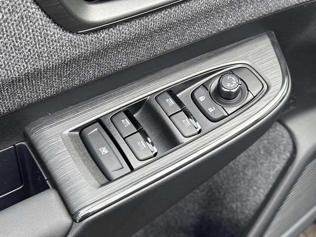 2026 Crystal Black Silica Subaru Outback Premium AWD SUV