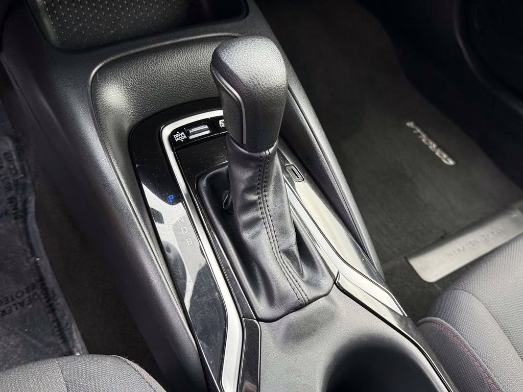 2024 Classic Silver Metallic Toyota Corolla Hybrid SE FWD Sedan