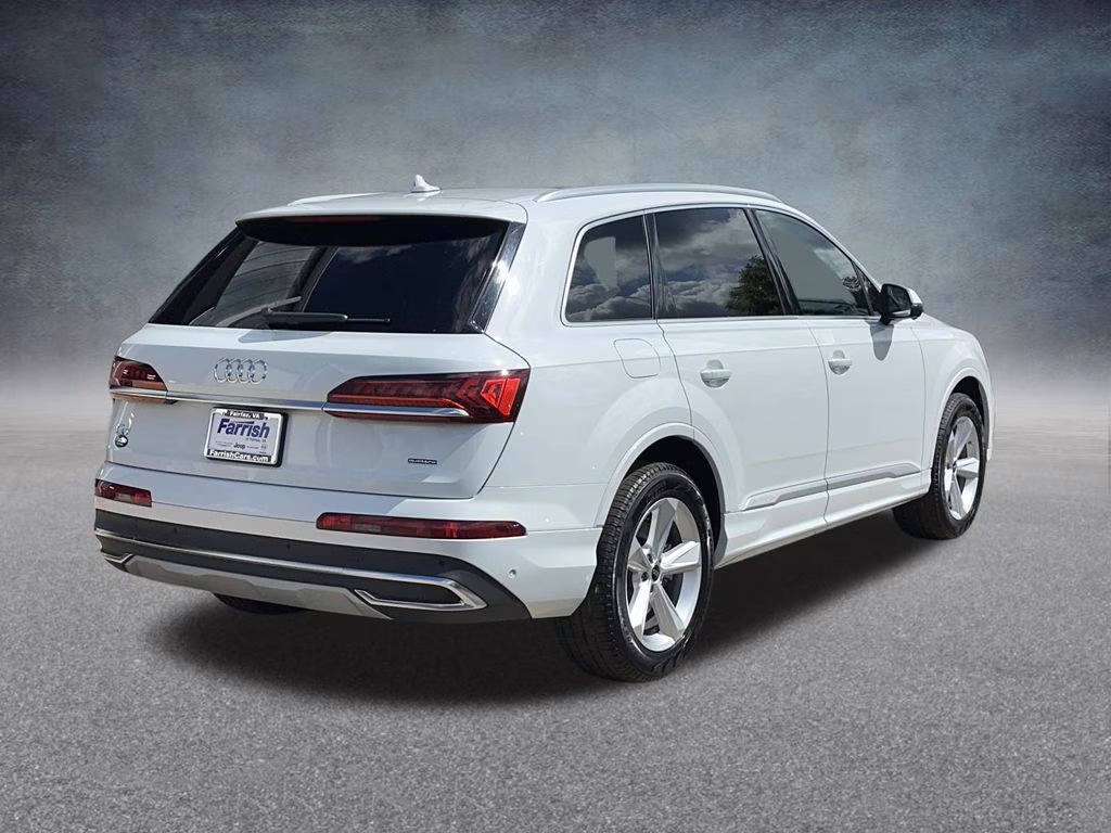 2024 Carrara White Audi Q7 45 Premium Plus AWD SUV