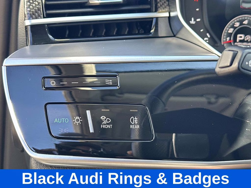 2022 Glacier White Metallic Audi S8 4.0T AWD Sedan