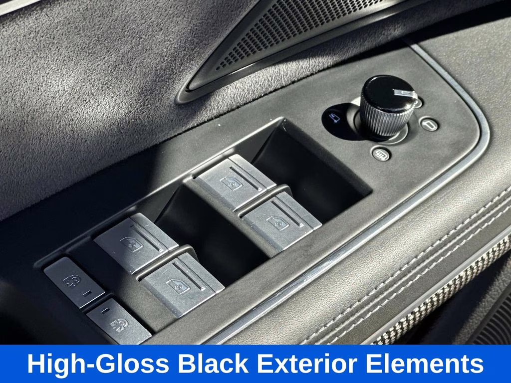 2022 Glacier White Metallic Audi S8 4.0T AWD Sedan