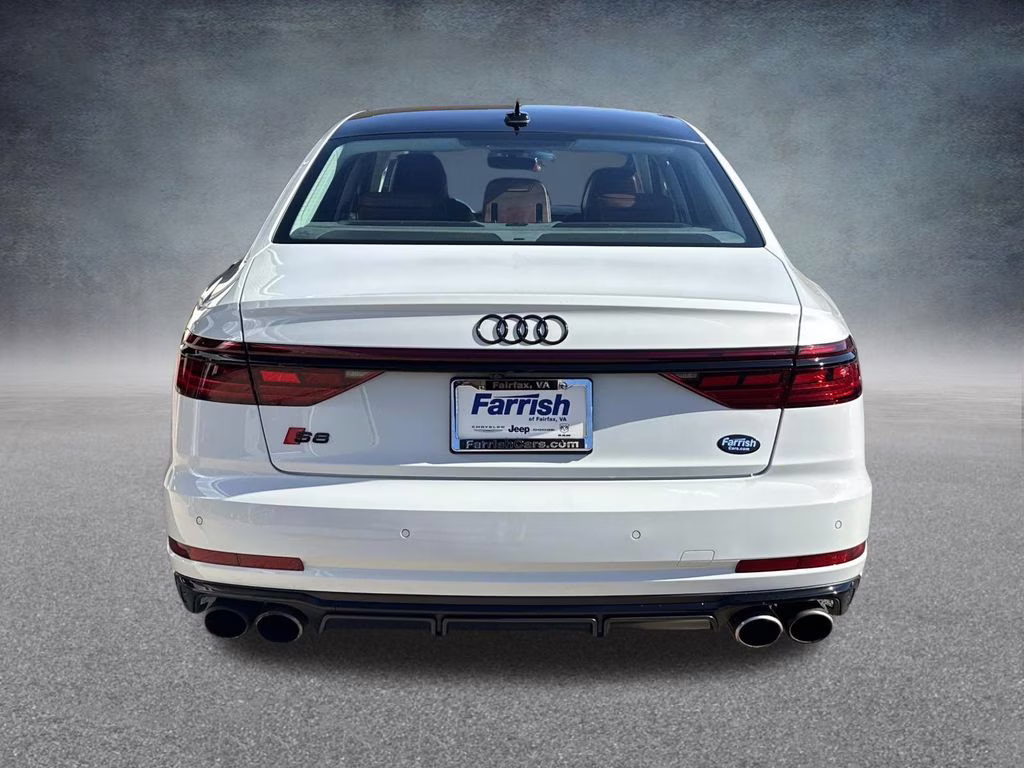 2022 Glacier White Metallic Audi S8 4.0T AWD Sedan