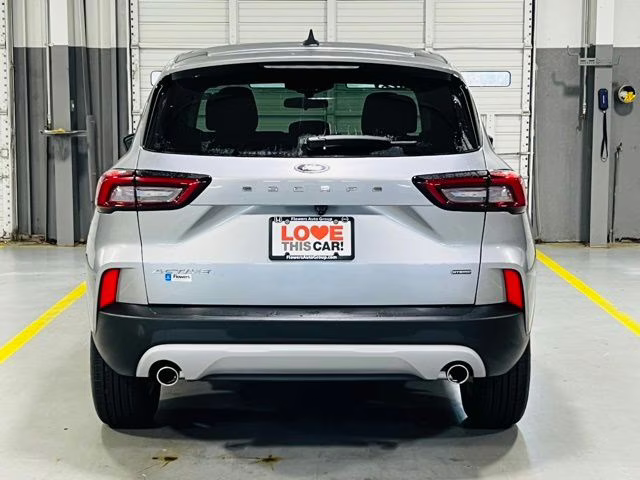 2023 Silver Metallic Ford Escape Hybrid Active FWD SUV