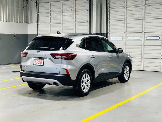 2023 Silver Metallic Ford Escape Hybrid Active FWD SUV