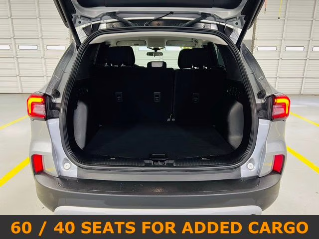 2023 Silver Metallic Ford Escape Hybrid Active FWD SUV